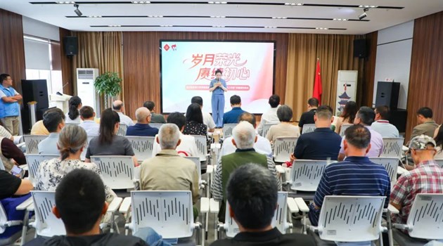 岁月荣光 赓续初心！嘉定镇街道举办干部荣誉退休主题活动暨“沈启华工作室”共建签约仪式